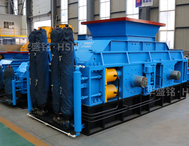 12.13石子制砂用時產300噸對輥制砂設備價格多少？